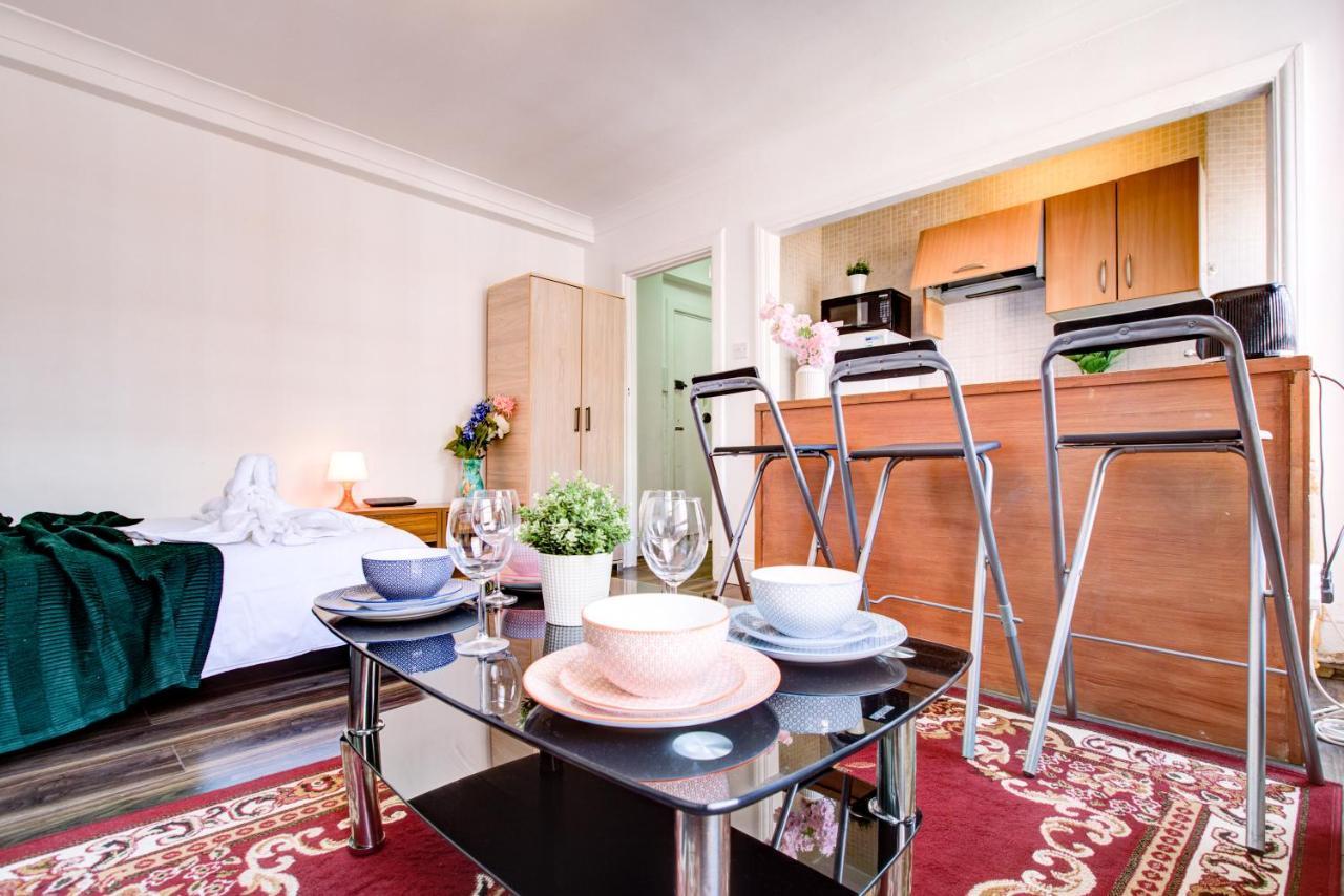 Cozy Studio In Central London Appartamento Esterno foto